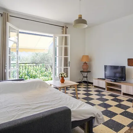 Very Nice With Balcony - - Welkeys Apartment