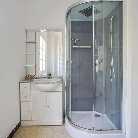 Very Nice With Balcony - - Welkeys 아파트